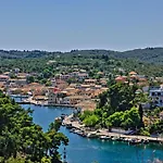 Vila Plagia *